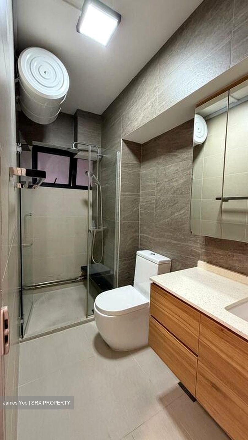Blk 857 Tampines Parkview (Tampines), HDB Executive #571825431